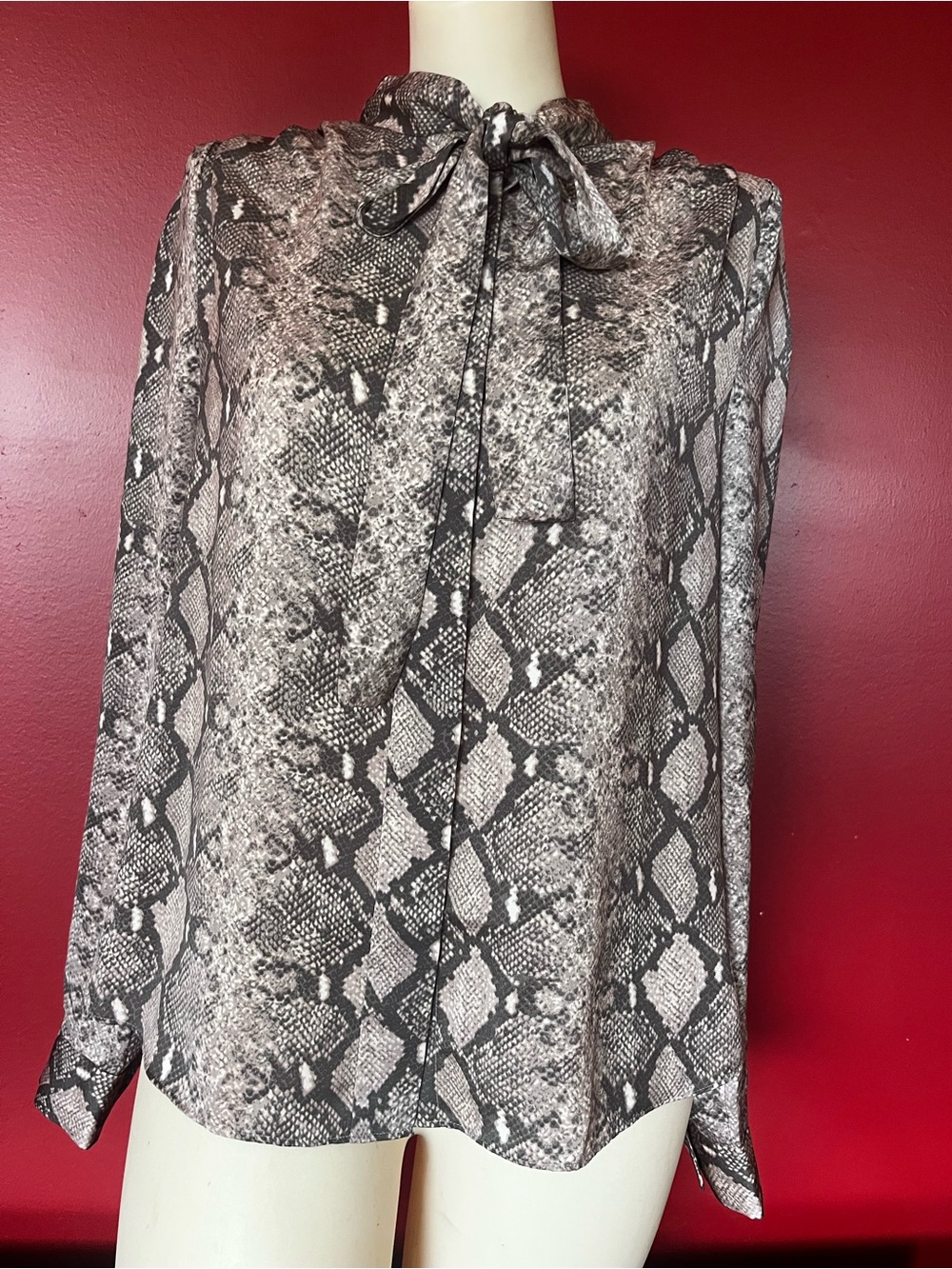 New Stella & Dot Snake Print Tie-Neck Blouse